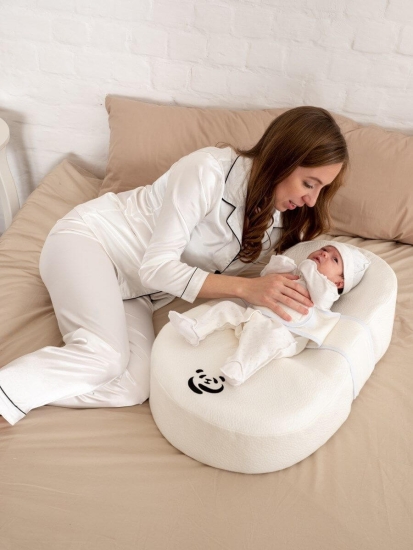 Подушка-кокон для новорождённого PandaHug classic Baby PHG222